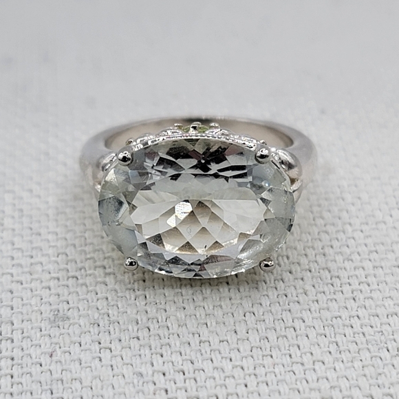 Jewelry - Silver 925 Ring With Green Stones #2351